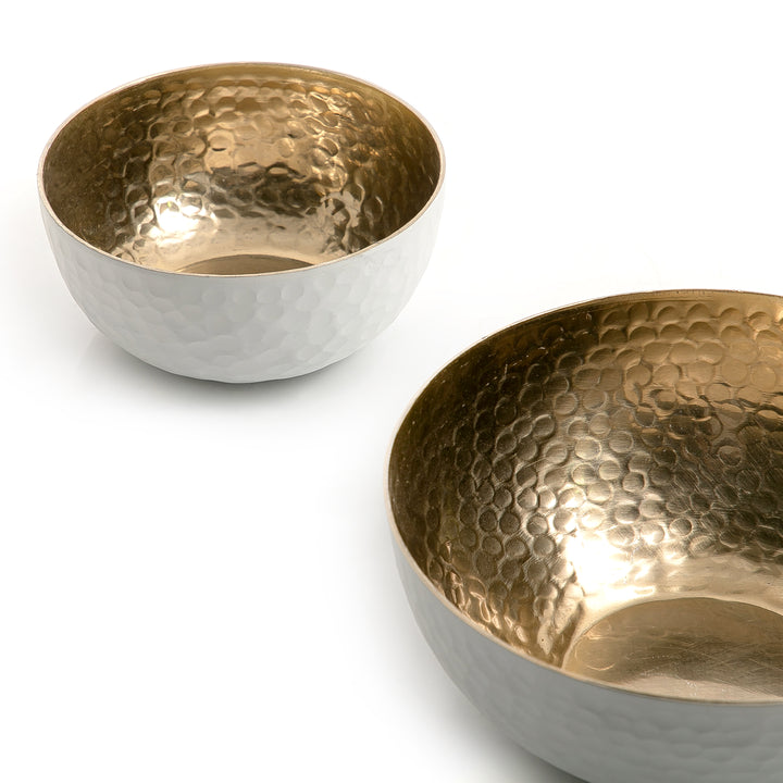 Set of 2 metal bowl