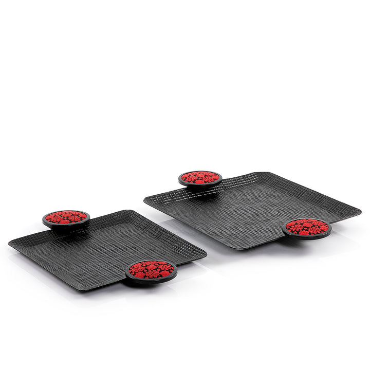 Set of 2 metal trays with gift box