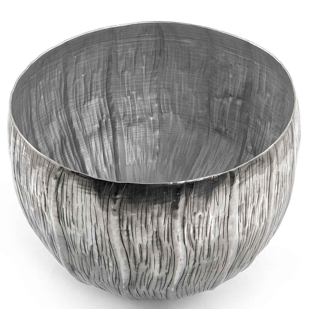 Metal bowl